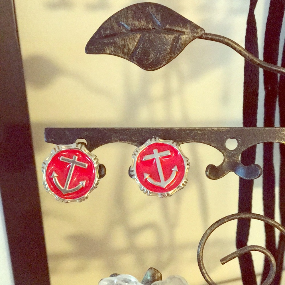 Anchor earrings